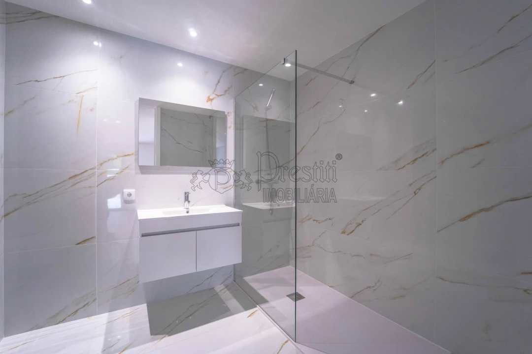 Apartamento T2 para Arrendamento em Azurem Foto 5