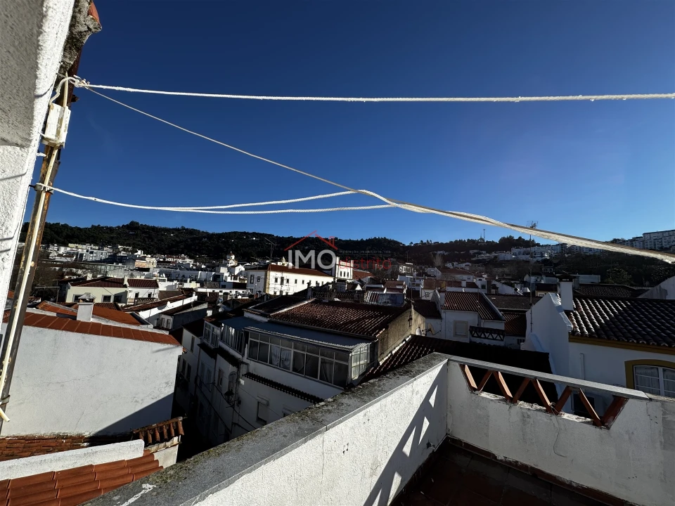 Apartamento T2 para Venda em Sé e São Lourenço Foto 11