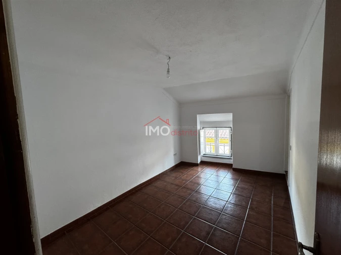 Apartamento T2 para Venda em Sé e São Lourenço Foto 7