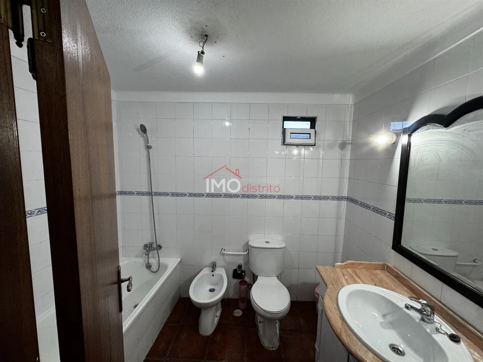 Apartamento T2 para Venda em Sé e São Lourenço Foto 8