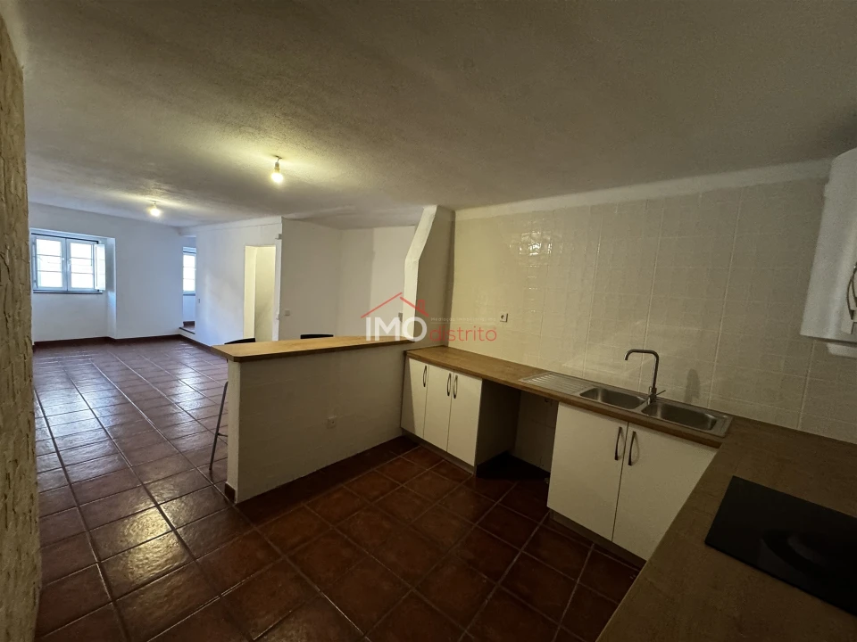 Apartamento T2 para Venda em Sé e São Lourenço Foto 5
