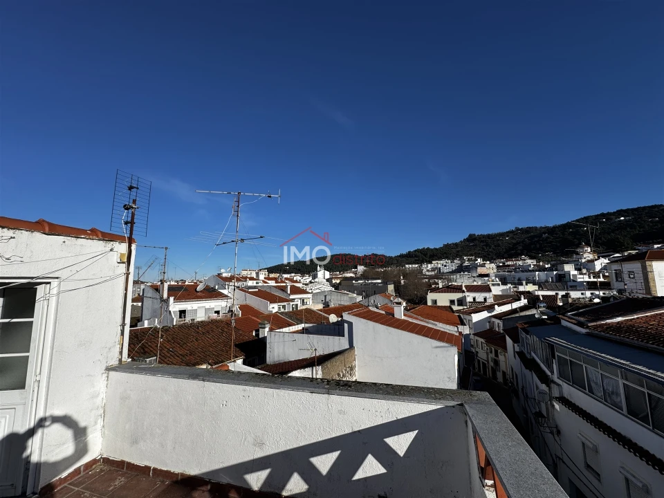 Apartamento T2 para Venda em Sé e São Lourenço Foto 12