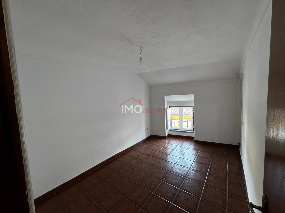 Apartamento T2 para Venda em Sé e São Lourenço Foto 7