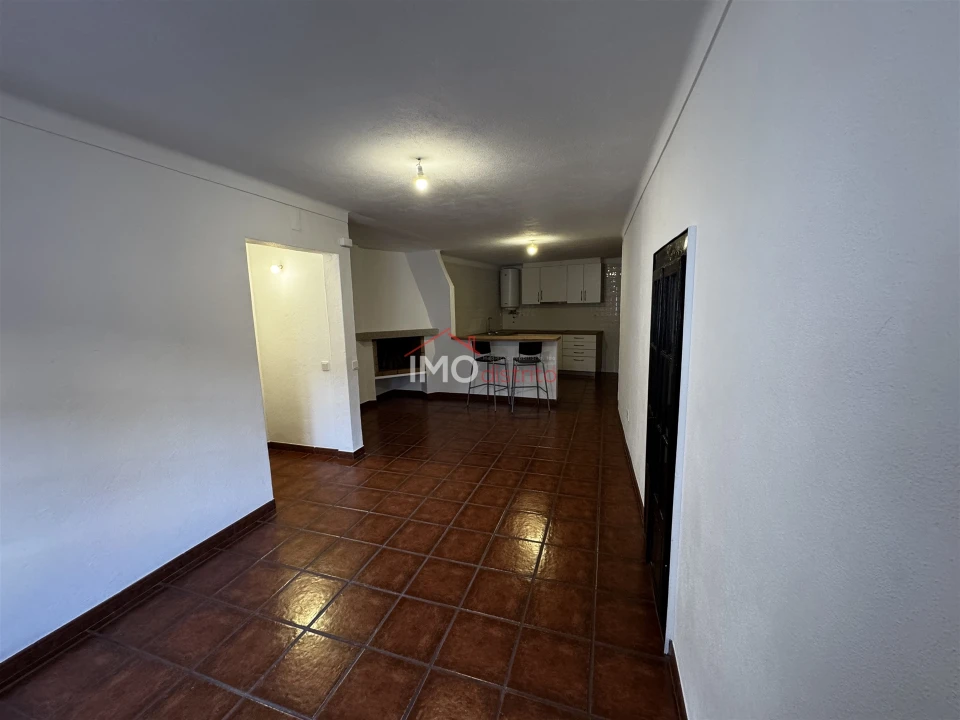 Apartamento T2 para Venda em Sé e São Lourenço Foto 4