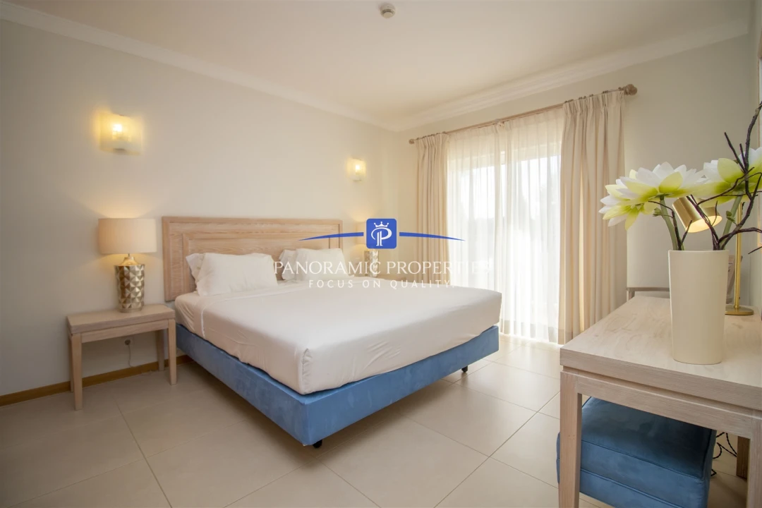 Apartamento T2 para Venda em Estômbar e Parchal Foto 17