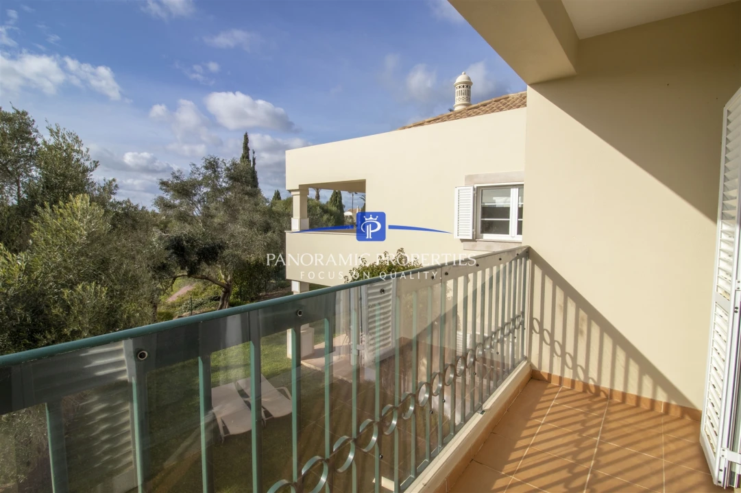 Apartamento T2 para Venda em Estômbar e Parchal Foto 19