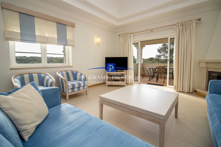 Apartamento T2 para Venda em Estômbar e Parchal Foto 4