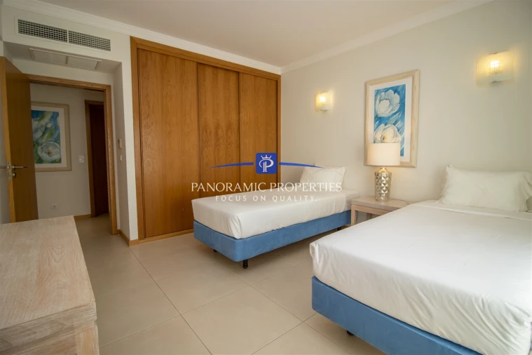 Apartamento T2 para Venda em Estômbar e Parchal Foto 14