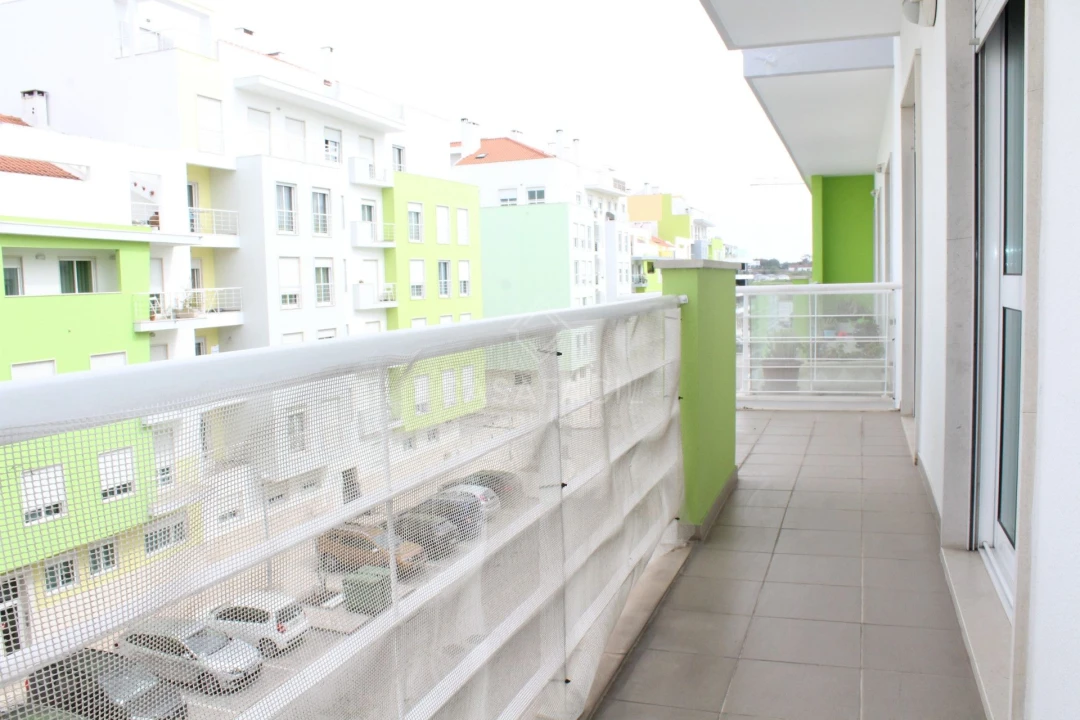 Apartamento T4 para Arrendamento em Alcochete Foto 8