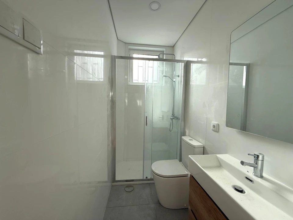 Moradia T2 para Arrendamento em Lordelo do Ouro e Massarelos Foto 6