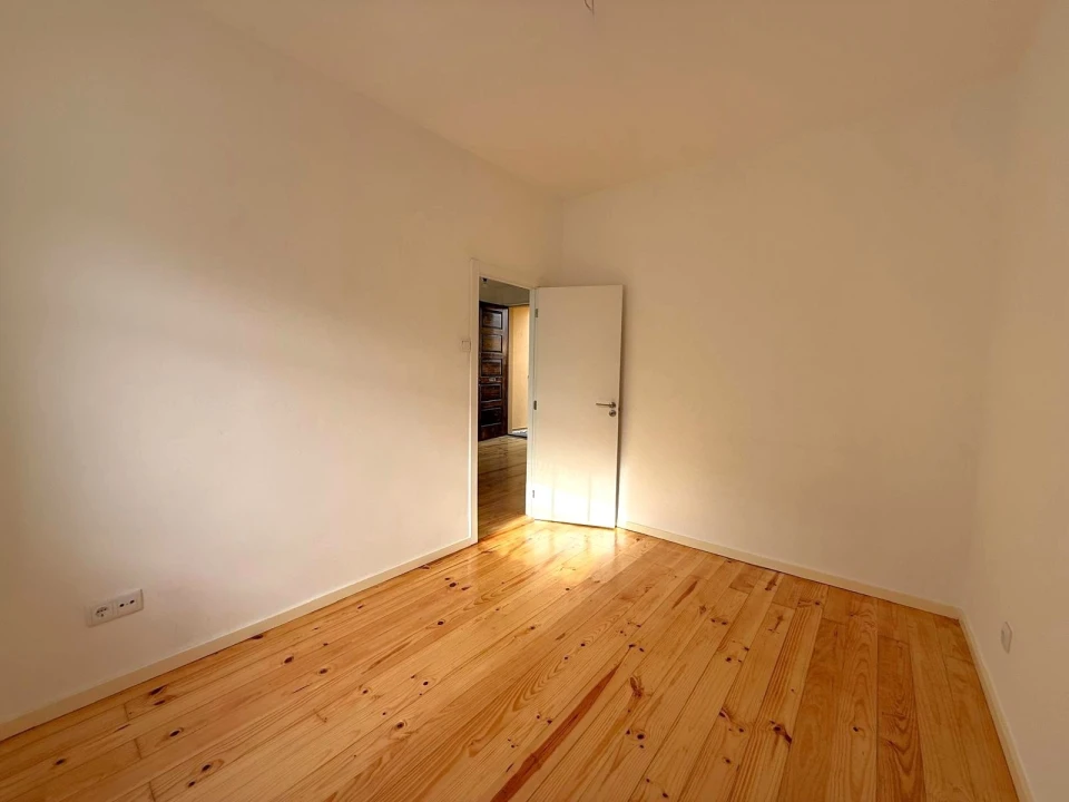 Moradia T2 para Arrendamento em Lordelo do Ouro e Massarelos Foto 7