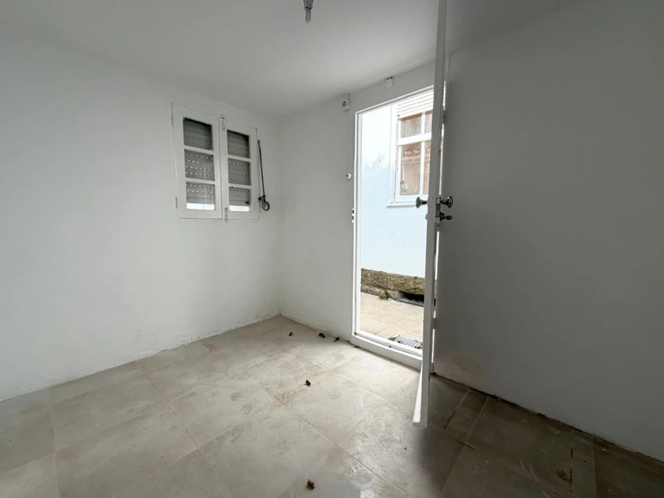 Moradia T2 para Arrendamento em Lordelo do Ouro e Massarelos Foto 4