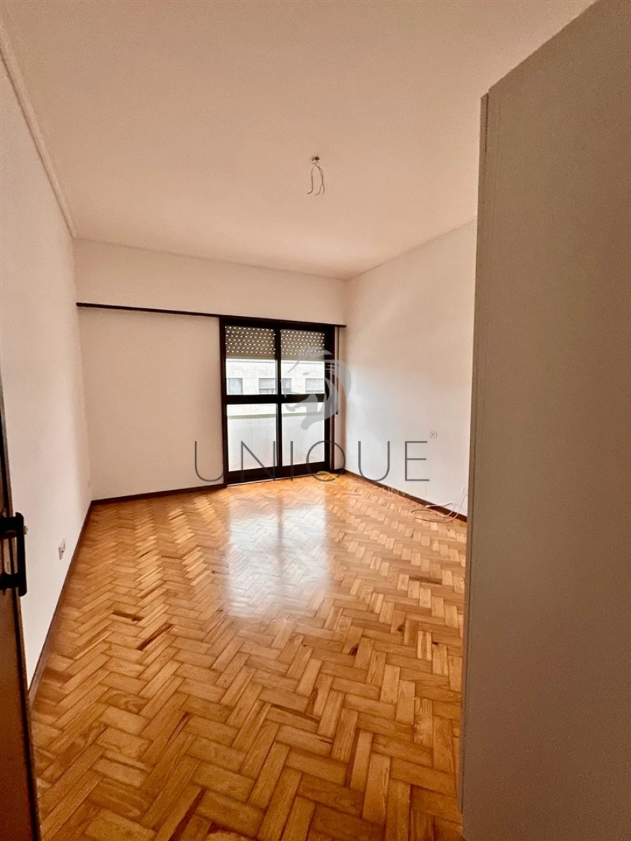 Apartamento T3 para Arrendamento em Glória e Vera Cruz Foto 28