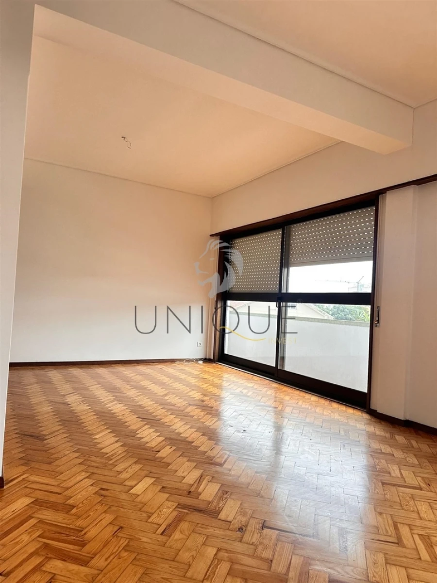 Apartamento T3 para Arrendamento em Glória e Vera Cruz Foto 18