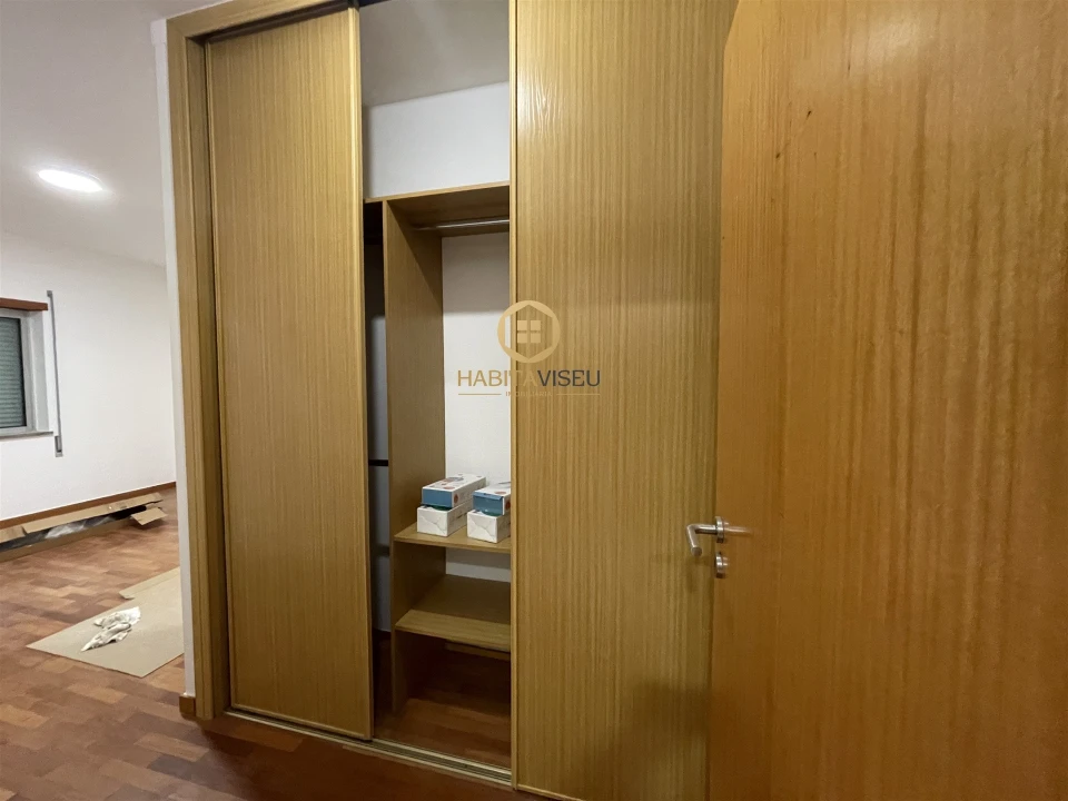 Apartamento T1 para Arrendamento em Viseu Foto 14