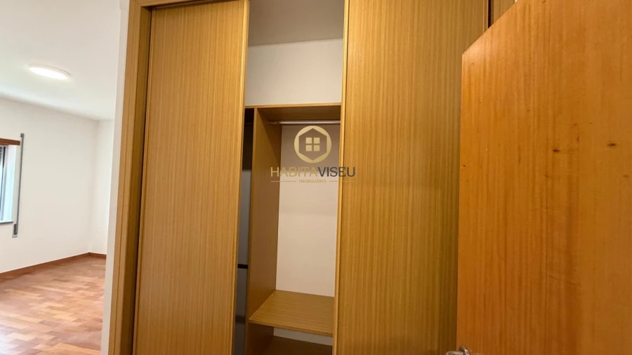 Apartamento T1 para Arrendamento em Viseu Foto 11