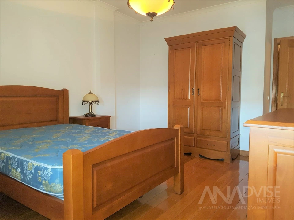 Apartamento T3 para Arrendamento em Viseu Foto 10