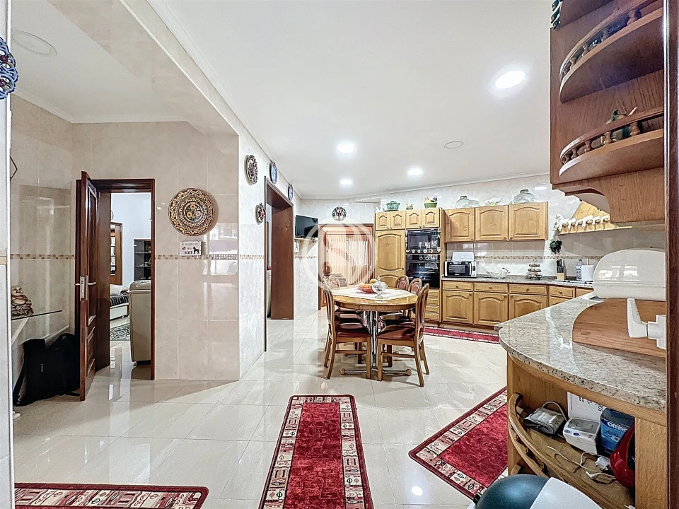 Moradia T4 para Venda em Gulpilhares e Valadares Foto 5