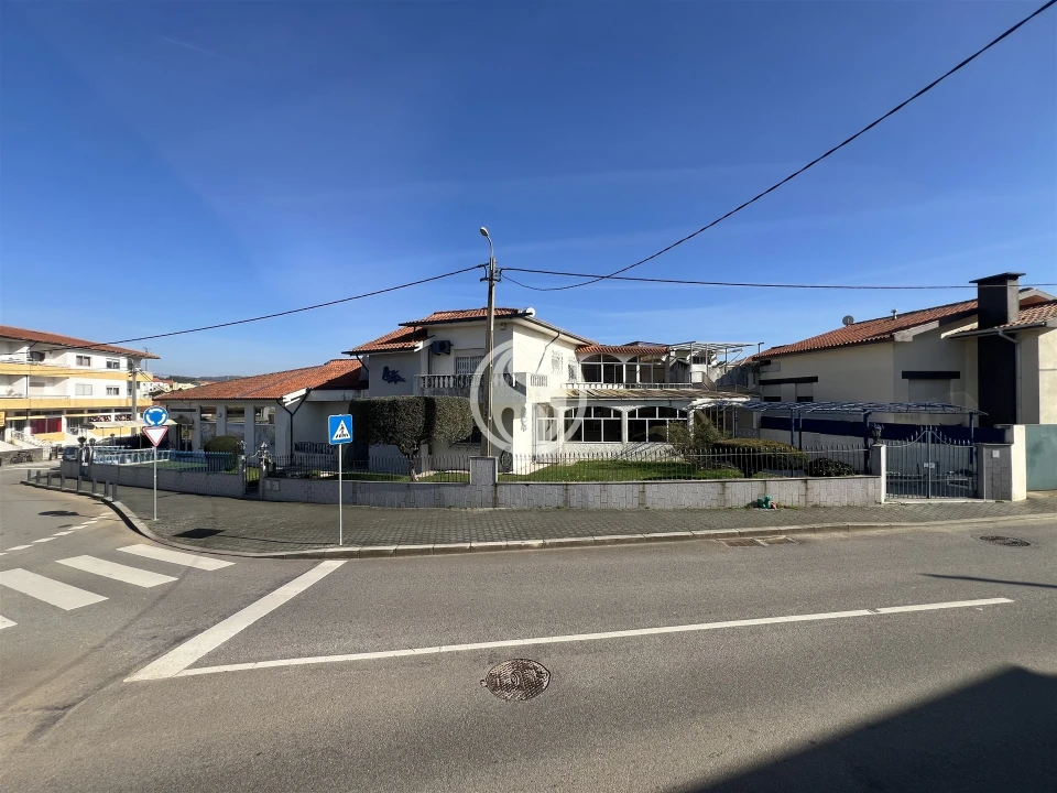 Moradia T4 para Venda em Gulpilhares e Valadares Foto 37