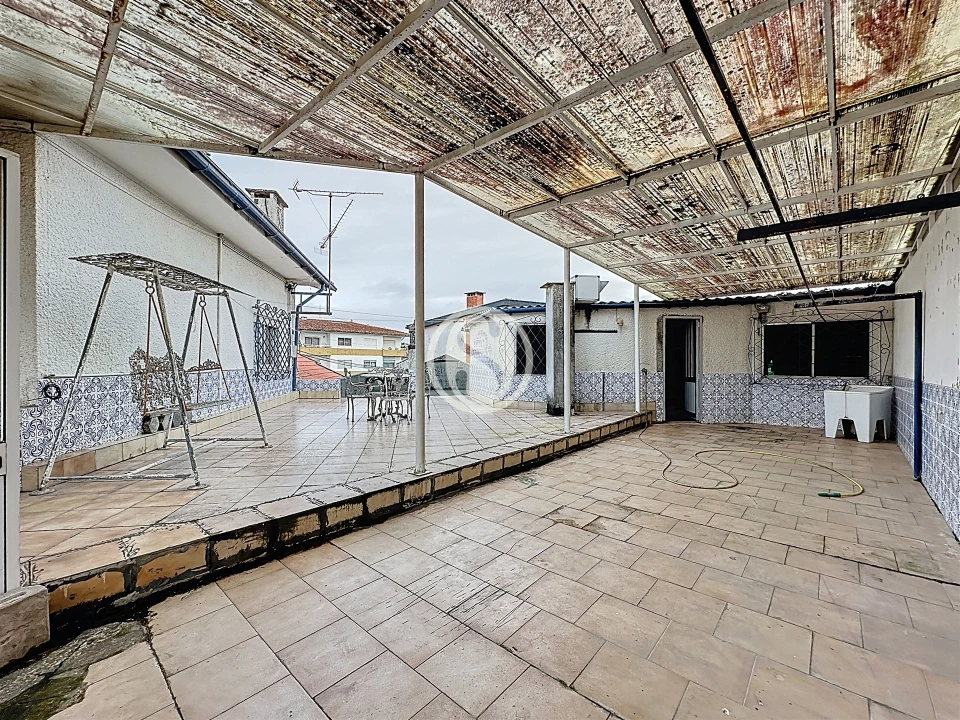 Moradia T4 para Venda em Gulpilhares e Valadares Foto 36