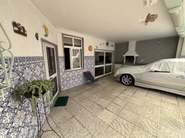 Moradia T4 para Venda em Gulpilhares e Valadares