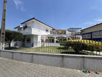 Moradia T4 para Venda em Gulpilhares e Valadares