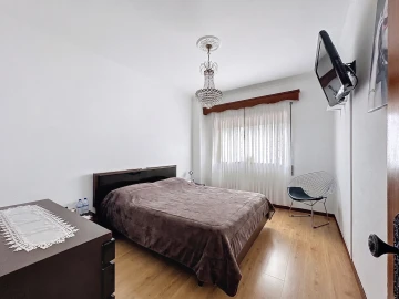 Moradia T4 para Venda em Gulpilhares e Valadares