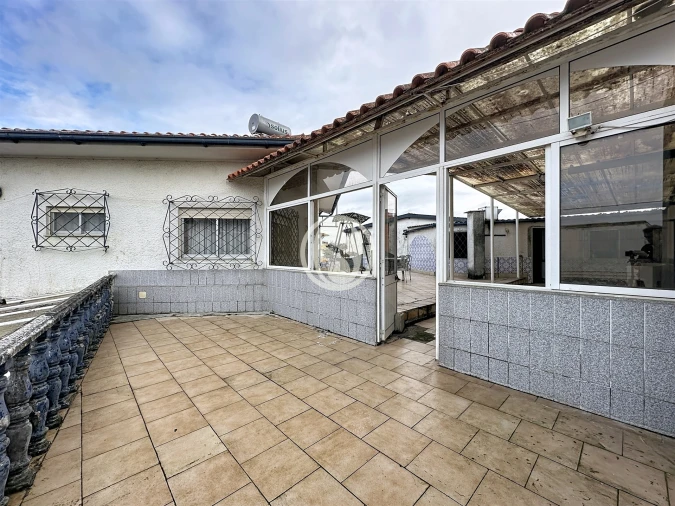 Moradia T4 para Venda em Gulpilhares e Valadares Foto 35