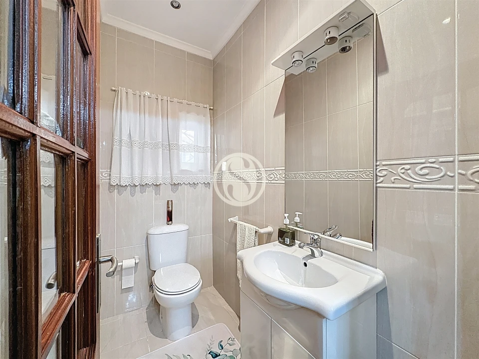 Moradia T4 para Venda em Gulpilhares e Valadares Foto 13