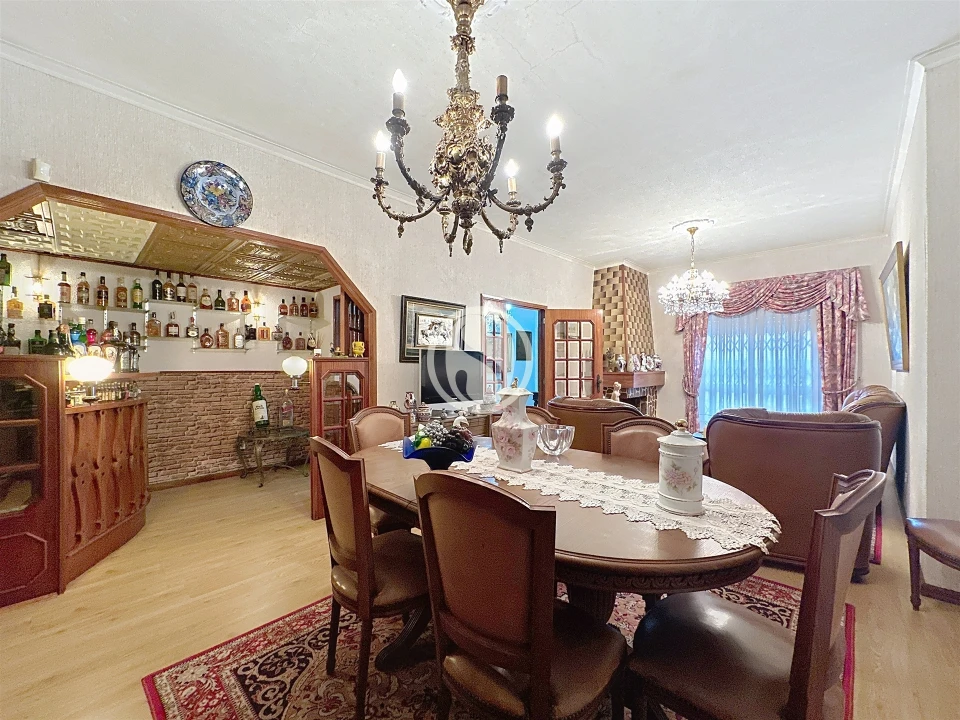 Moradia T4 para Venda em Gulpilhares e Valadares Foto 1