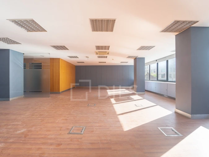 Escritório para Arrendamento em Lordelo do Ouro e Massarelos Foto 4