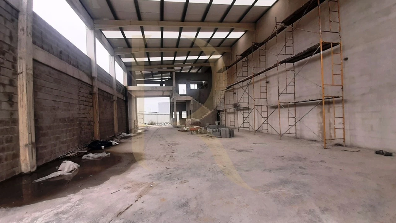 Armazém para Venda em Seixal, Arrentela e Aldeia de Paio Pires Foto 9