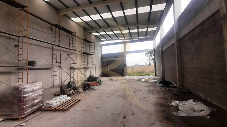 Armazém para Venda em Seixal, Arrentela e Aldeia de Paio Pires Foto 8