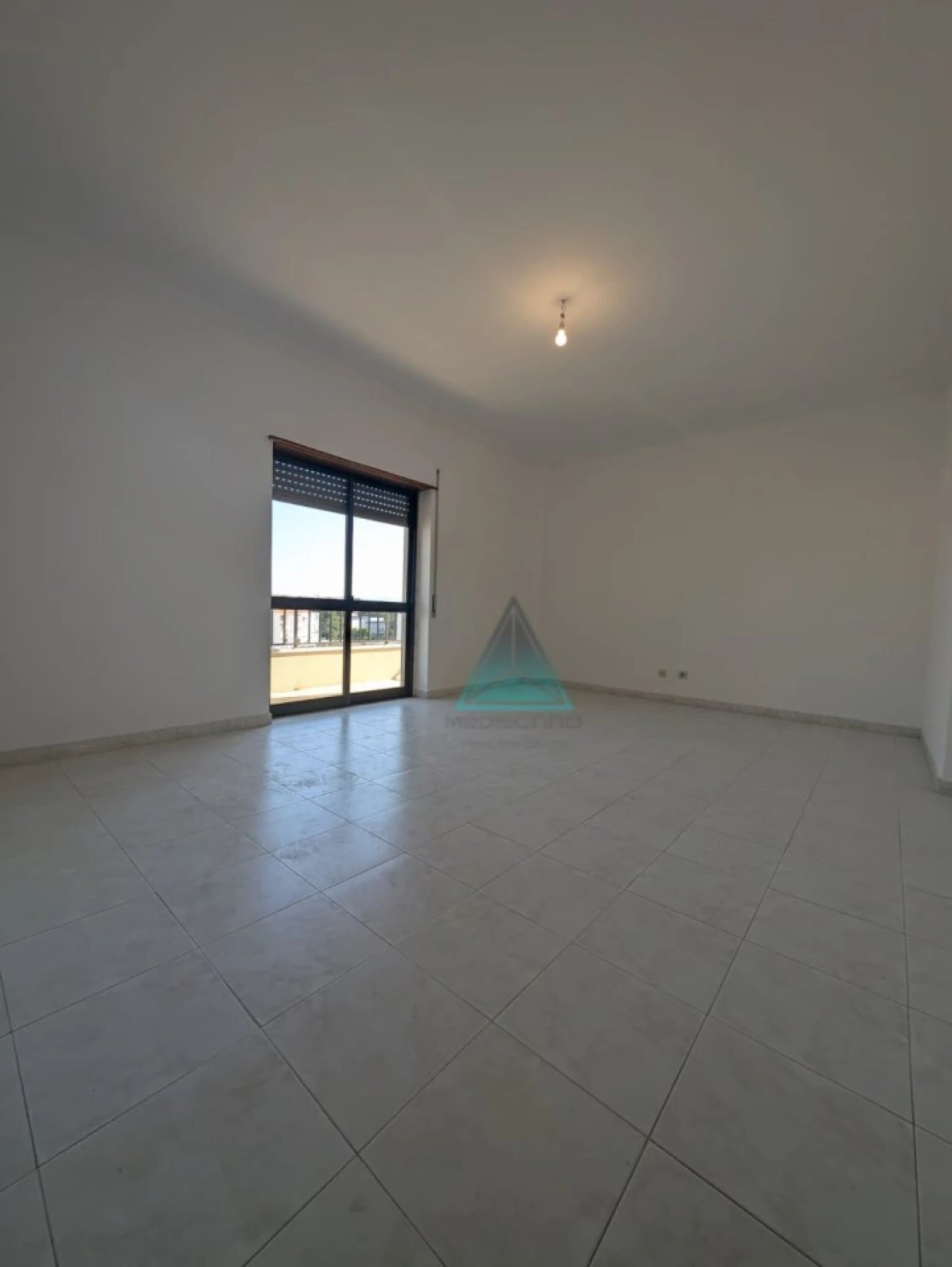 Apartamento T3 para Arrendamento em Amora Foto 11