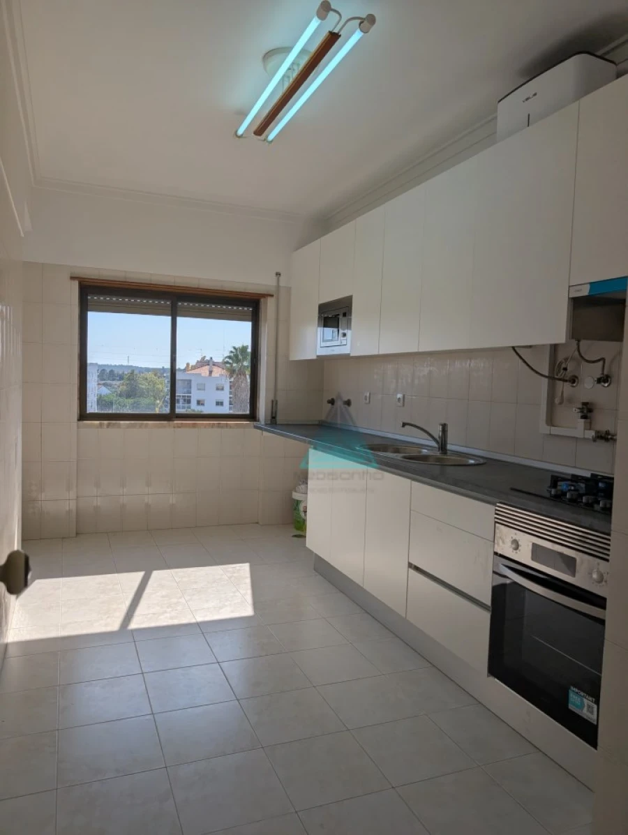 Apartamento T3 para Arrendamento em Amora Foto 18