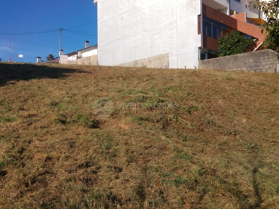 Terreno para Venda em Pedroso e Seixezelo Foto 1