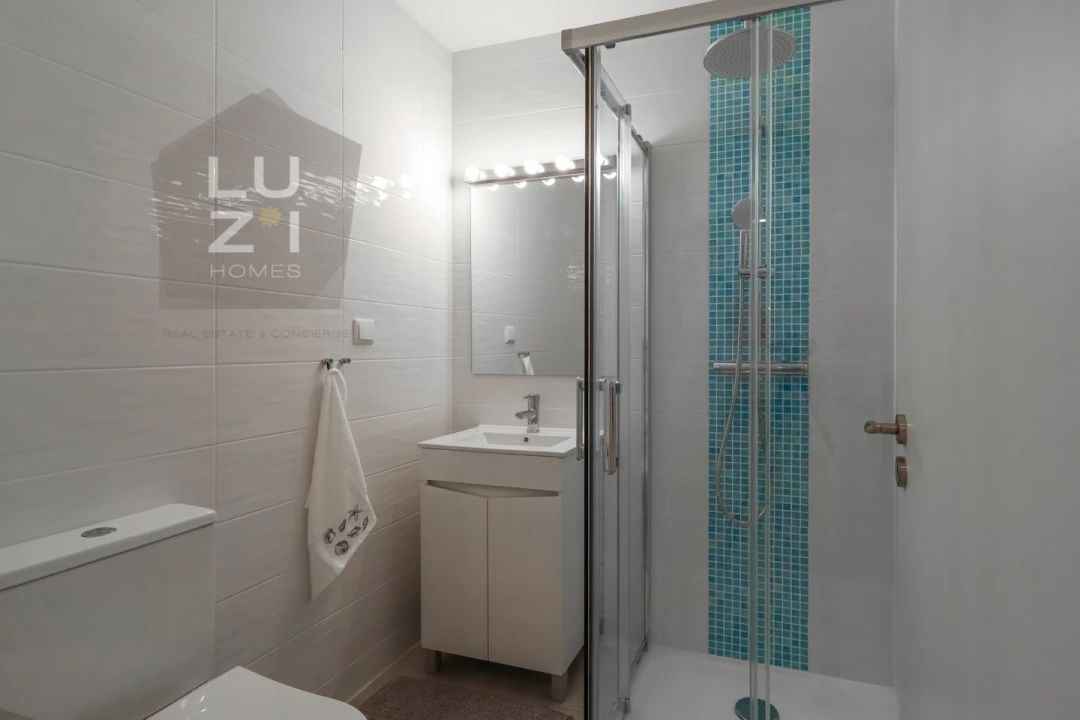 Apartamento T2 para Arrendamento em Lagos (São Sebastião e Santa Maria) Foto 33