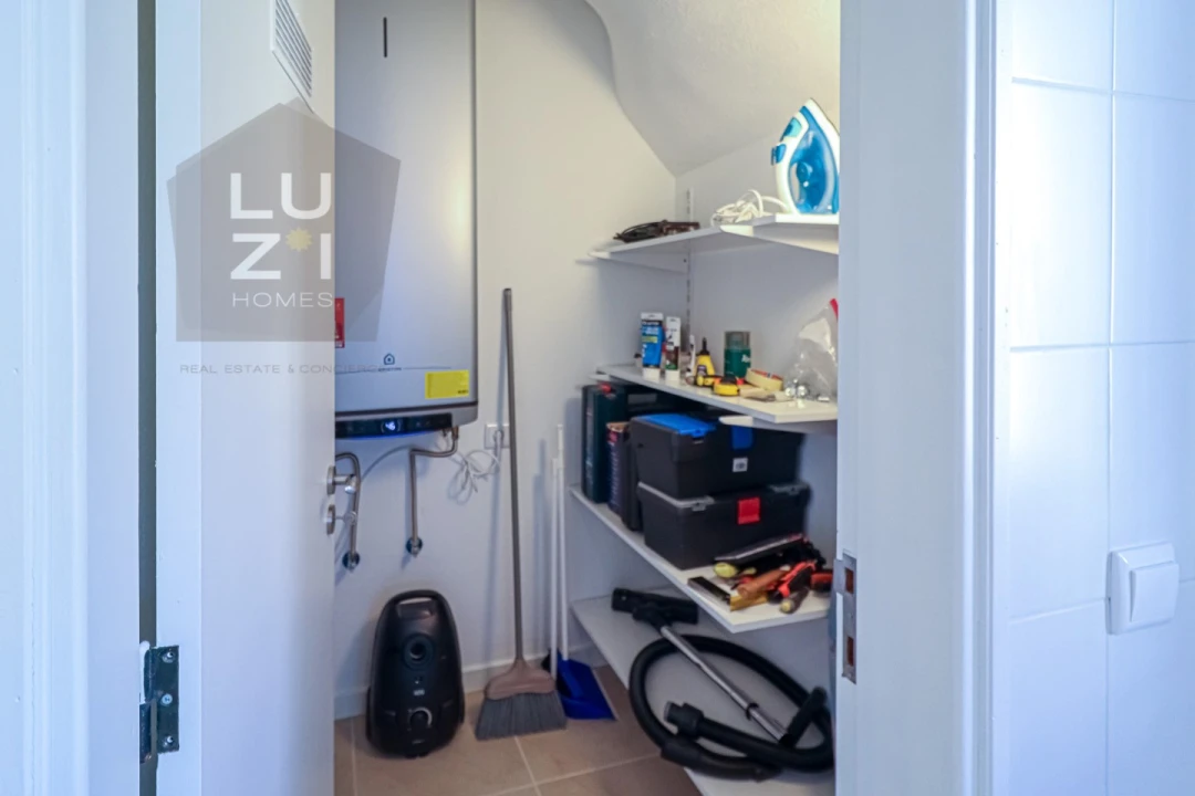 Apartamento T2 para Arrendamento em Lagos (São Sebastião e Santa Maria) Foto 13