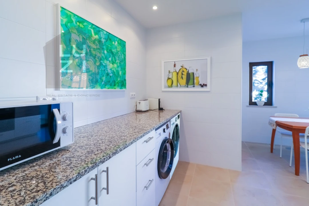 Apartamento T2 para Arrendamento em Lagos (São Sebastião e Santa Maria) Foto 14