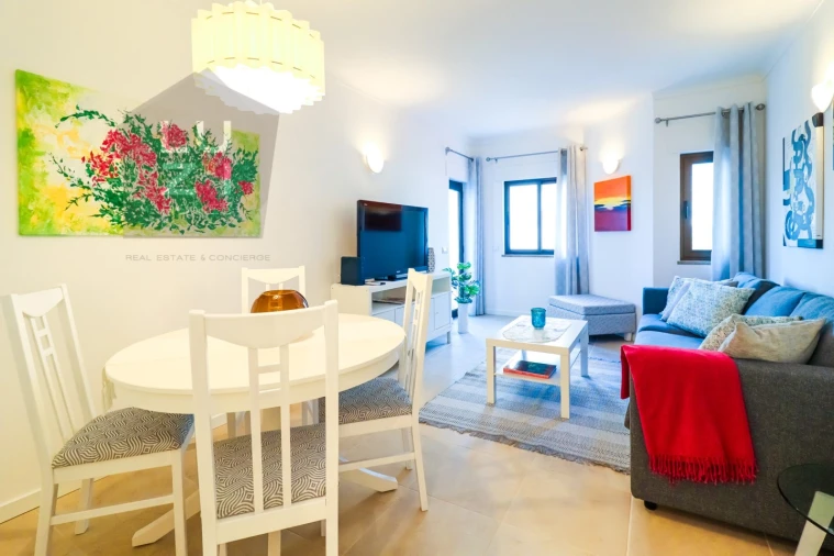 Apartamento T2 para Arrendamento em Lagos (São Sebastião e Santa Maria) Foto 18