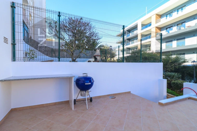 Apartamento T2 para Arrendamento em Lagos (São Sebastião e Santa Maria) Foto 4