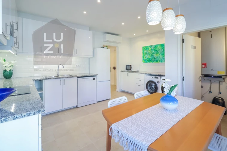 Apartamento T2 para Arrendamento em Lagos (São Sebastião e Santa Maria) Foto 11