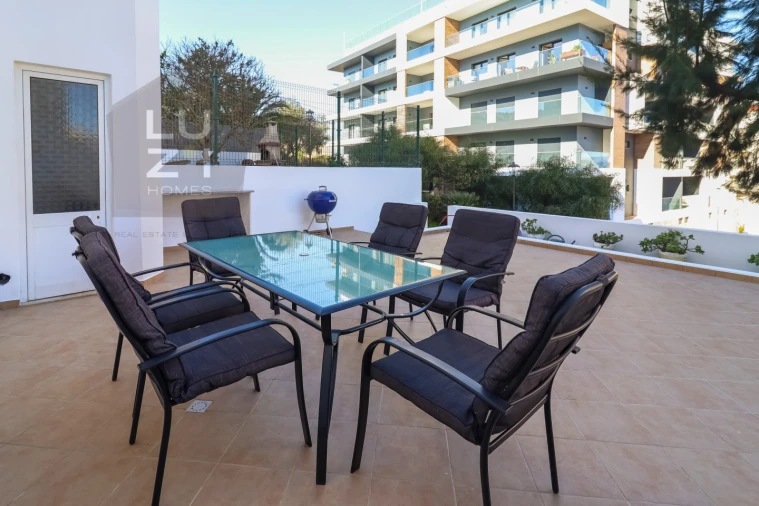 Apartamento T2 para Arrendamento em Lagos (São Sebastião e Santa Maria) Foto 37