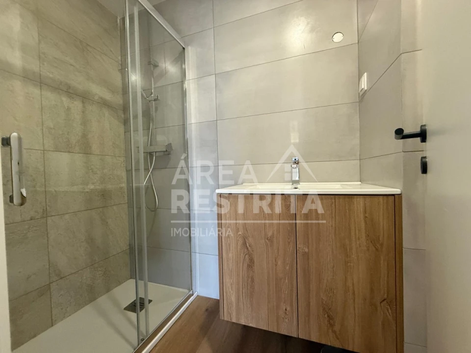 Apartamento T3 para Venda em Laranjeiro e Feijó Foto 11