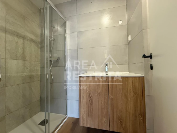 Apartamento T3 para Venda em Laranjeiro e Feijó Foto 23