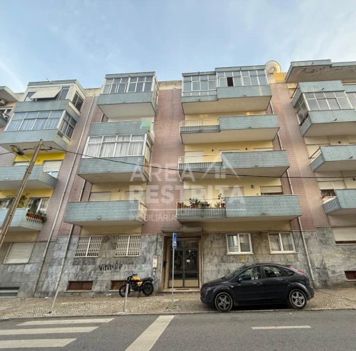 Apartamento T3 para Venda em Laranjeiro e Feijó Foto 32