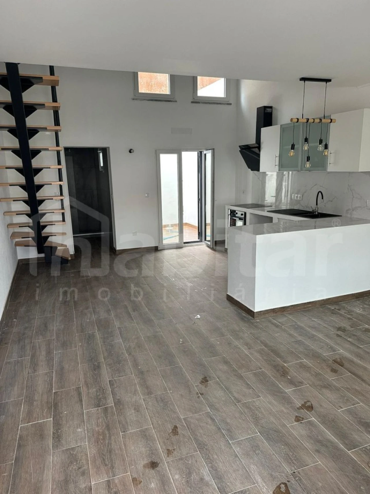 Moradia T1 para Venda em Samora Correia Foto 1