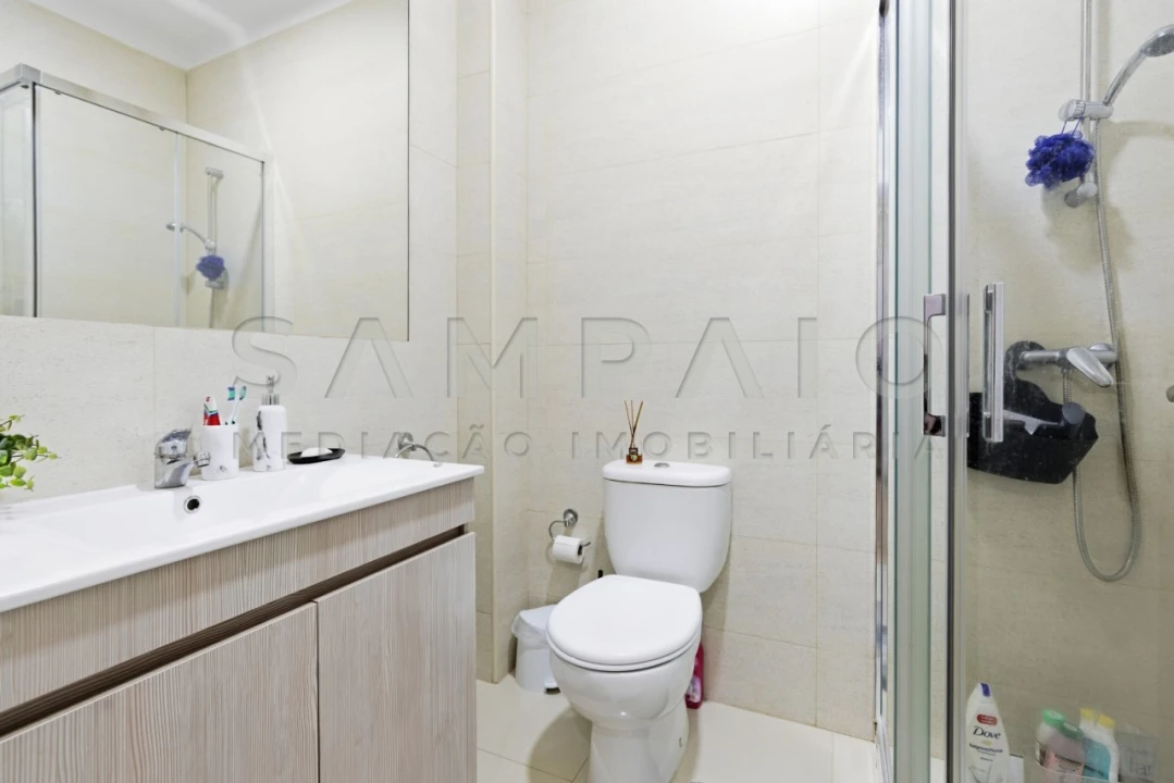 Apartamento T2 para Venda em Rio Tinto Foto 16