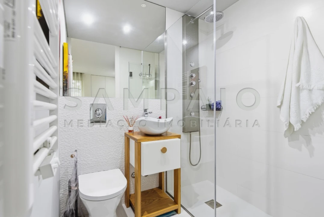 Apartamento T2 para Venda em Rio Tinto Foto 16