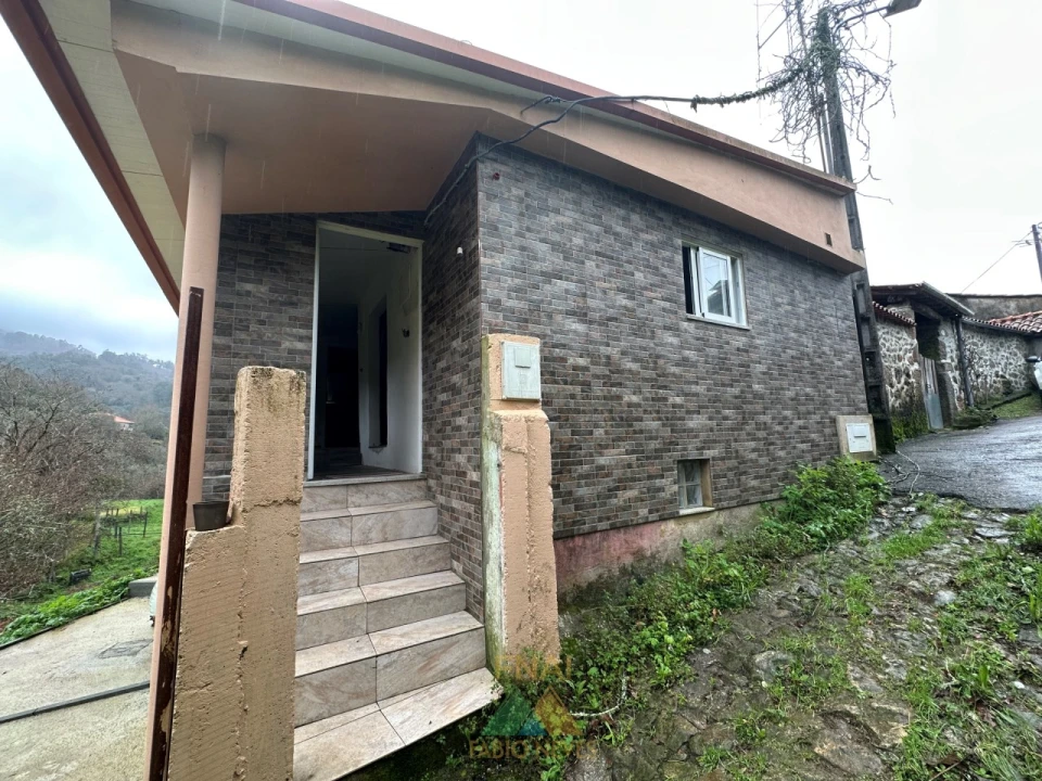 Moradia T2 para Venda em Refoios do Lima Foto 31